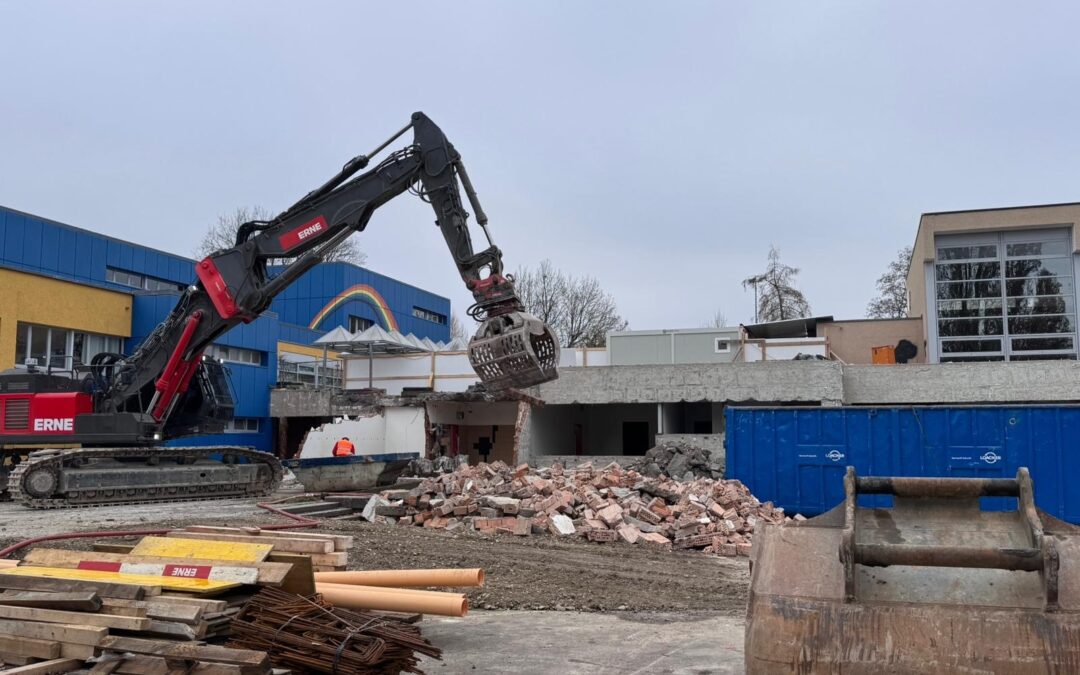 Baubeginn bei Schulanlagen Guss und Allmend